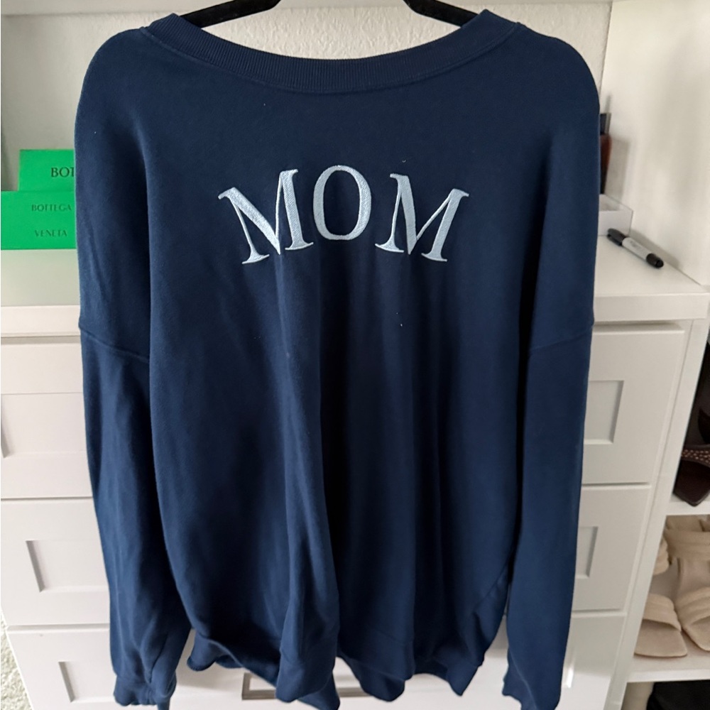 Navy Blue 'MOM' Sweatshirt